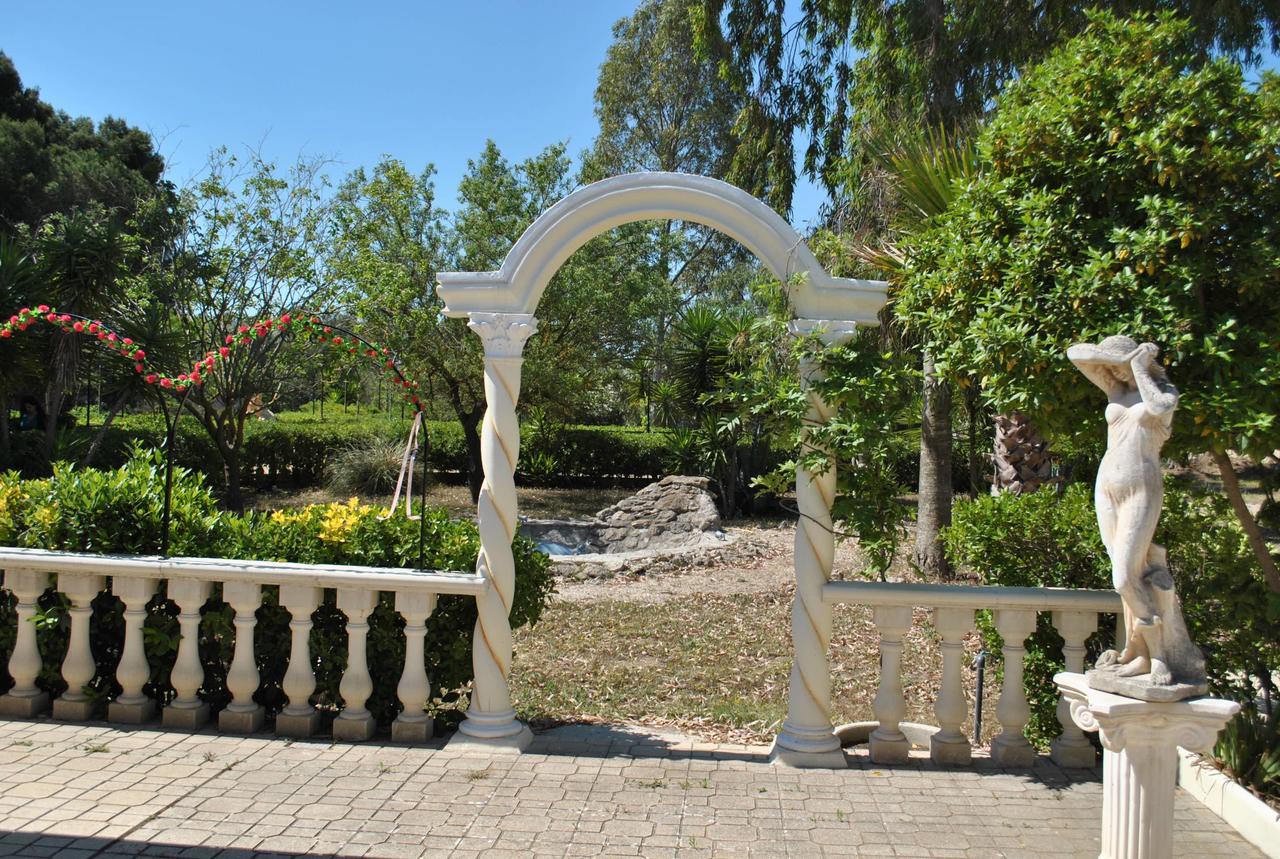 B&B Ginevra Пульсано Екстер'єр фото