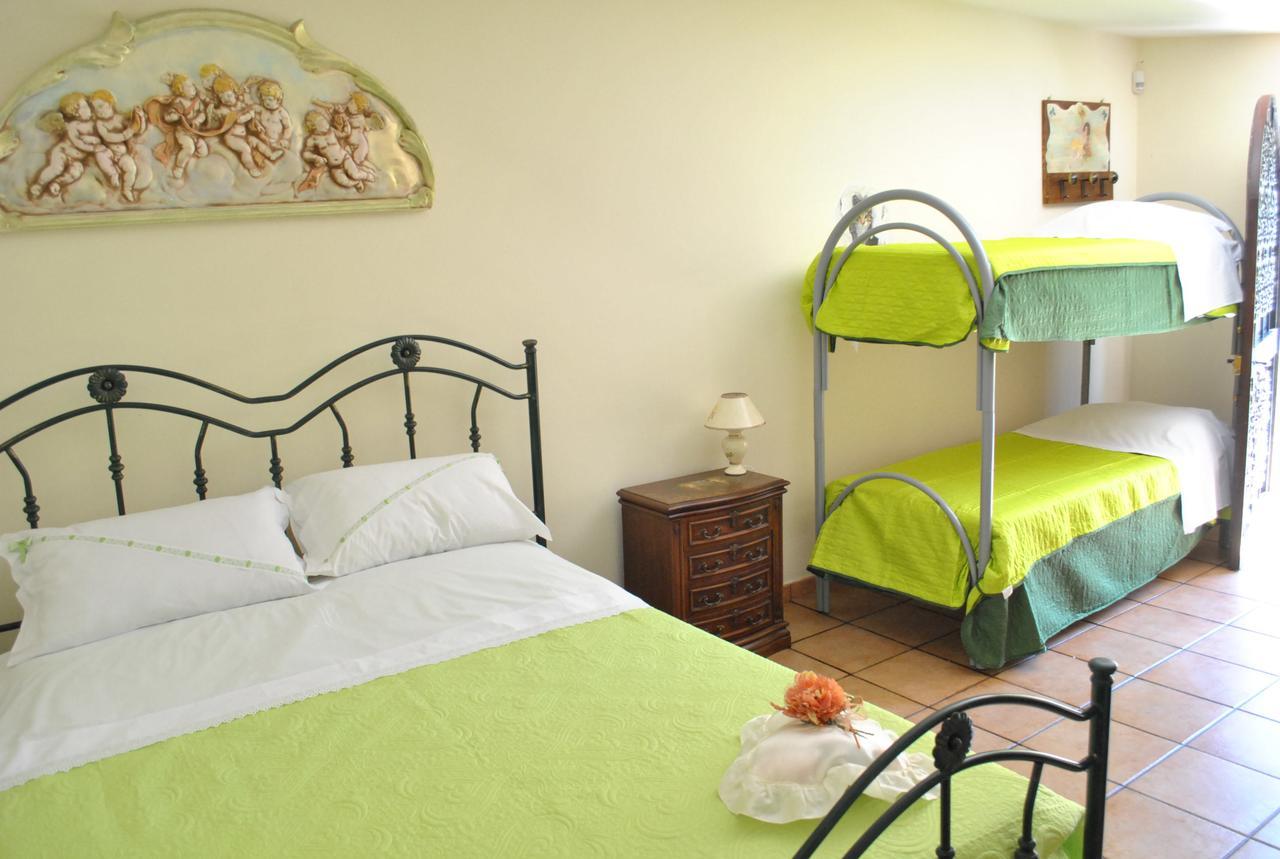 B&B Ginevra Пульсано Екстер'єр фото